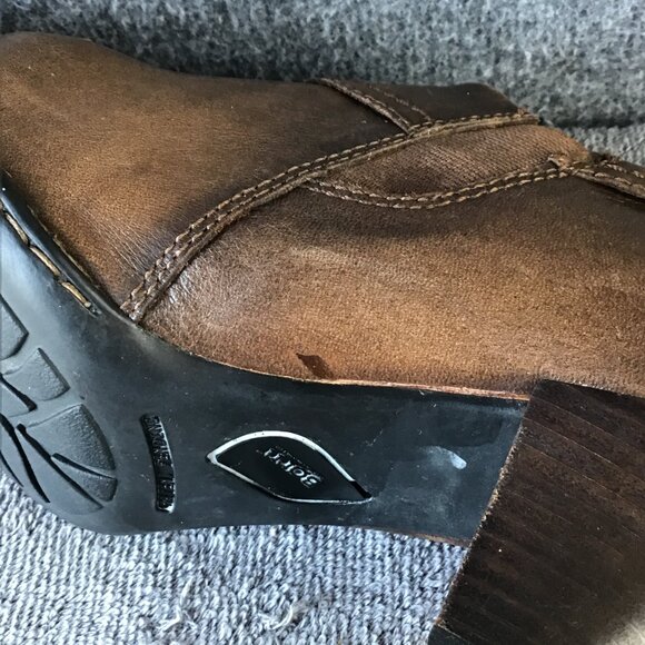 Born Distressed Brown Leather Booties Sz 8 - Picture 16 of 16
